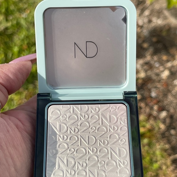 NATASHA DENONA Pastel Plexi Glow Highlighter - Picture 13 of 14